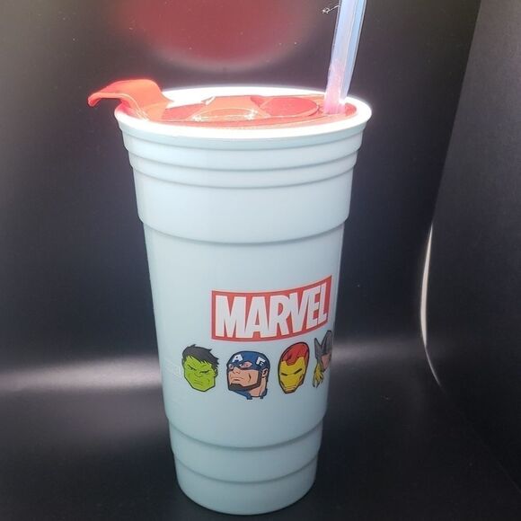marvel Avengers 24 oz tumbler cup with reusable straw - Picture 1 of 5